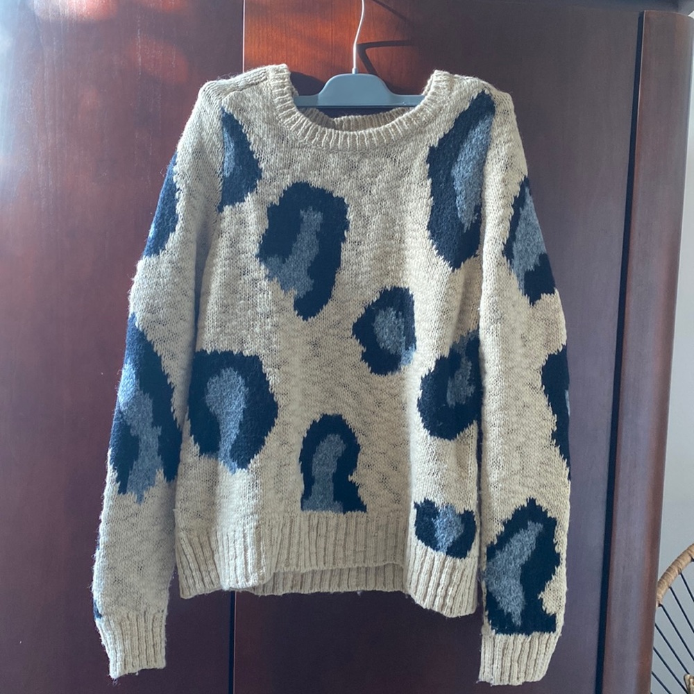Very warm wool mix Anthropologie brand “Sleeping on snow” pre owned condition.